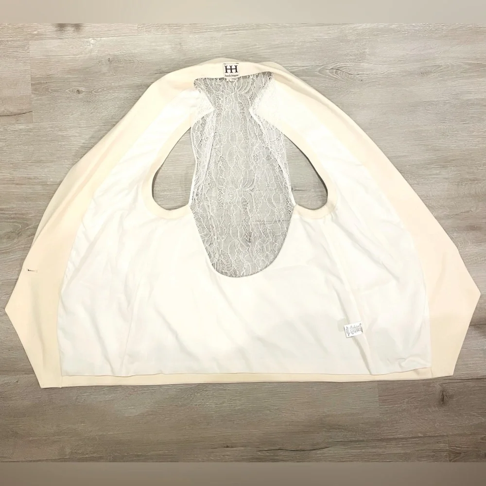 Revolve Haute Hippie Sleeveless Lace Crepe Cloak Vest in Swan (Ivory/Pearl) Sz 8 - Picture 4 of 10